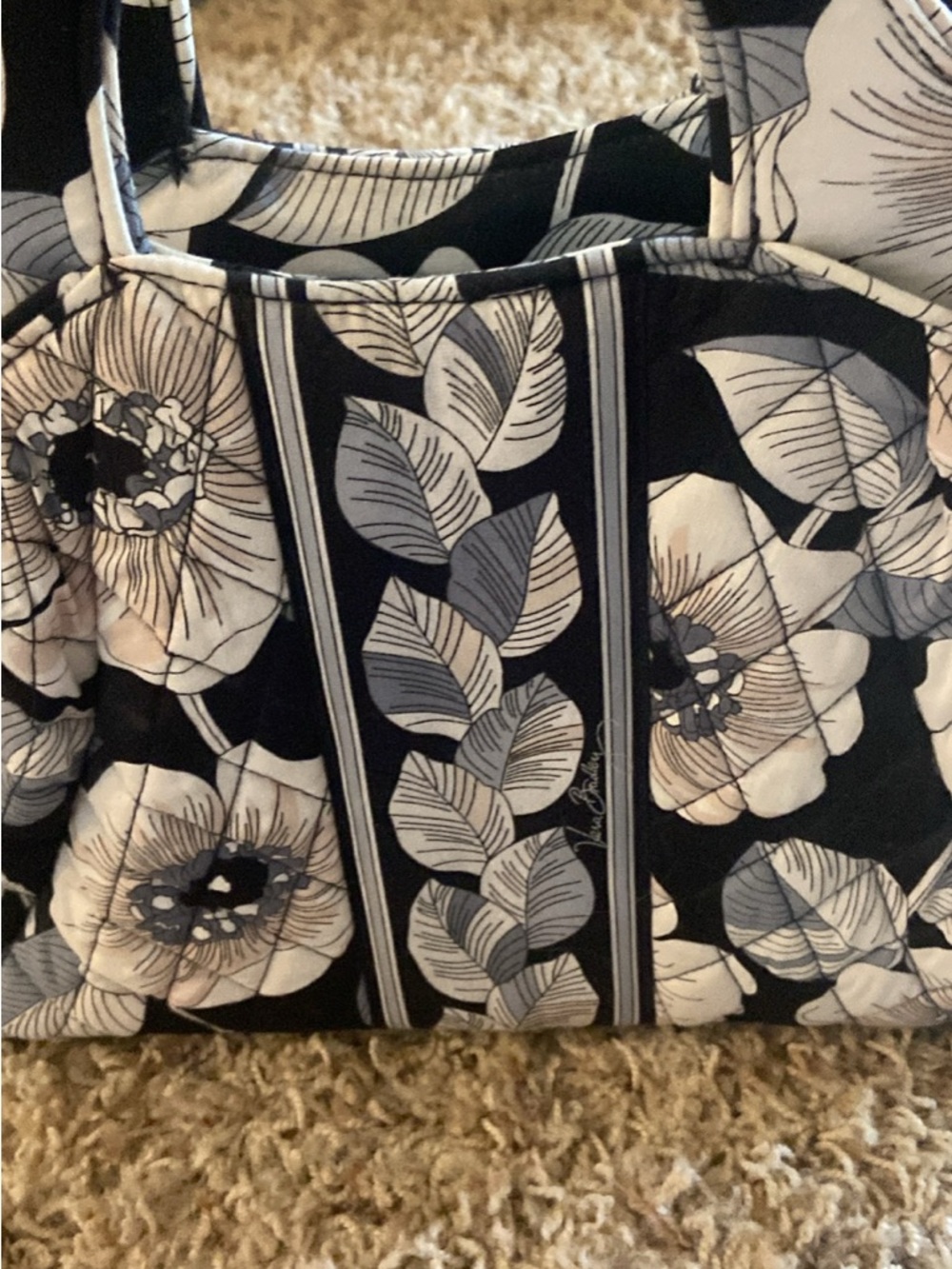 Vera Bradley Quilted Floral Tote Bag and added Vera Bradley purse (see photos) - Picture 5 of 7